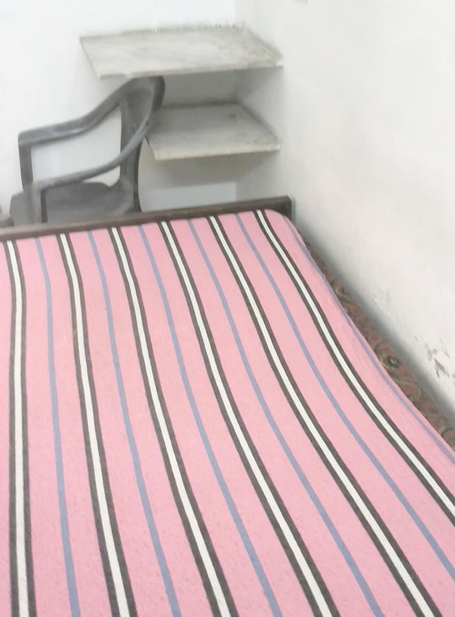 Gandhi Ganaga Guest House 바라나시 외부 사진