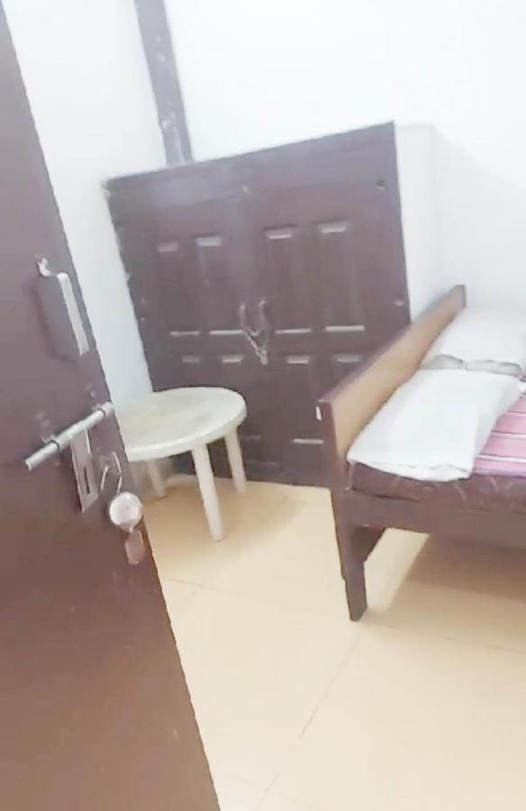 Gandhi Ganaga Guest House 바라나시 외부 사진